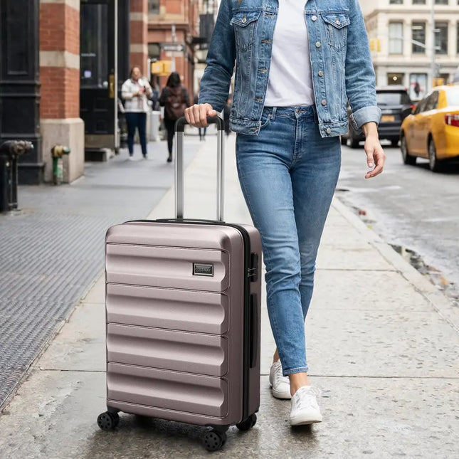 3-Piece Hardside Luggage Set 20/24/28 Inch Lightweight Hardside Suitcases-Pink - Pink - Camping