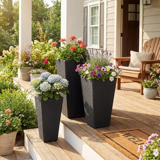 3-Piece Wicker Planters Tapered PP Rattan Plant Boxes with Plastic Flower Pots-Black - Black - Raised Garden Beds