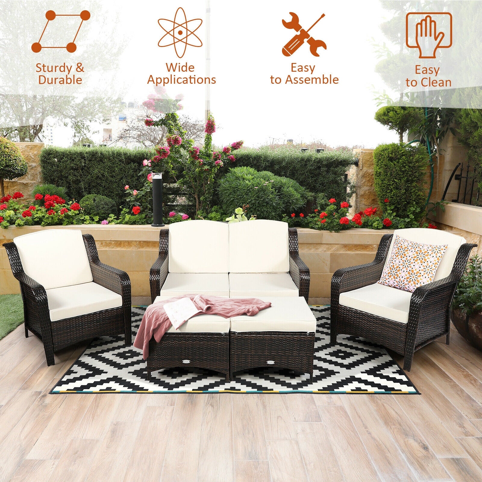Ensemble de mobilier de patio en rotin 5 pièces avec coussins et pouf – Blanc cassé
