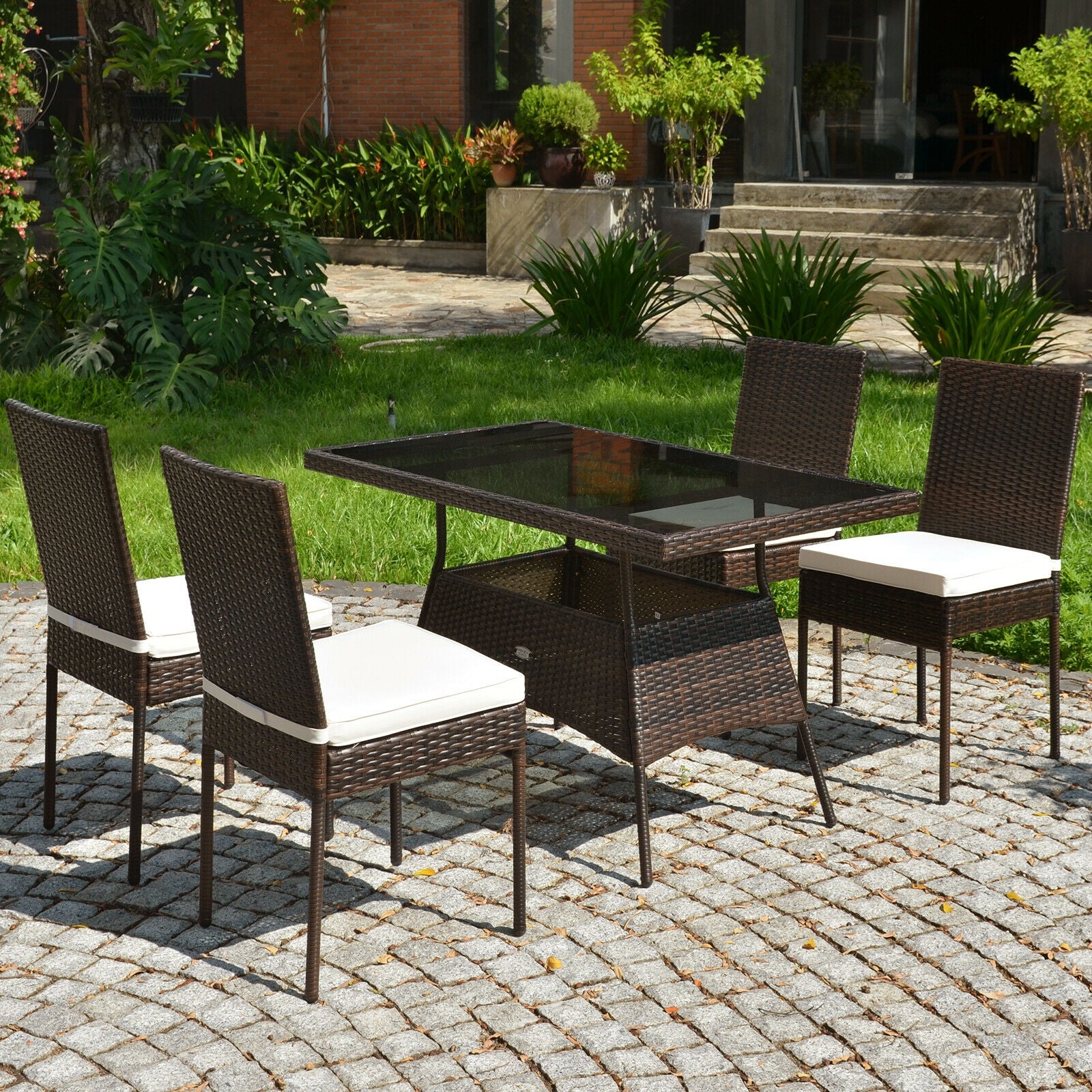 Ensemble de salle à manger 5 pièces en rotin avec table en verre et chaises à dossier haut