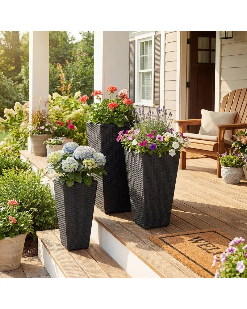 3-Piece Wicker Planters Tapered PP Rattan Plant Boxes with Plastic Flower Pots-Black - Black - Raised Garden Beds