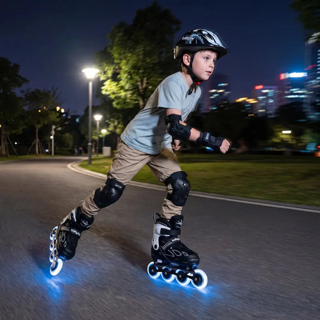 4 Sizes Adjustable Blade Roller with Light-up Wheels for Youth-Black - Black - Toy Sports