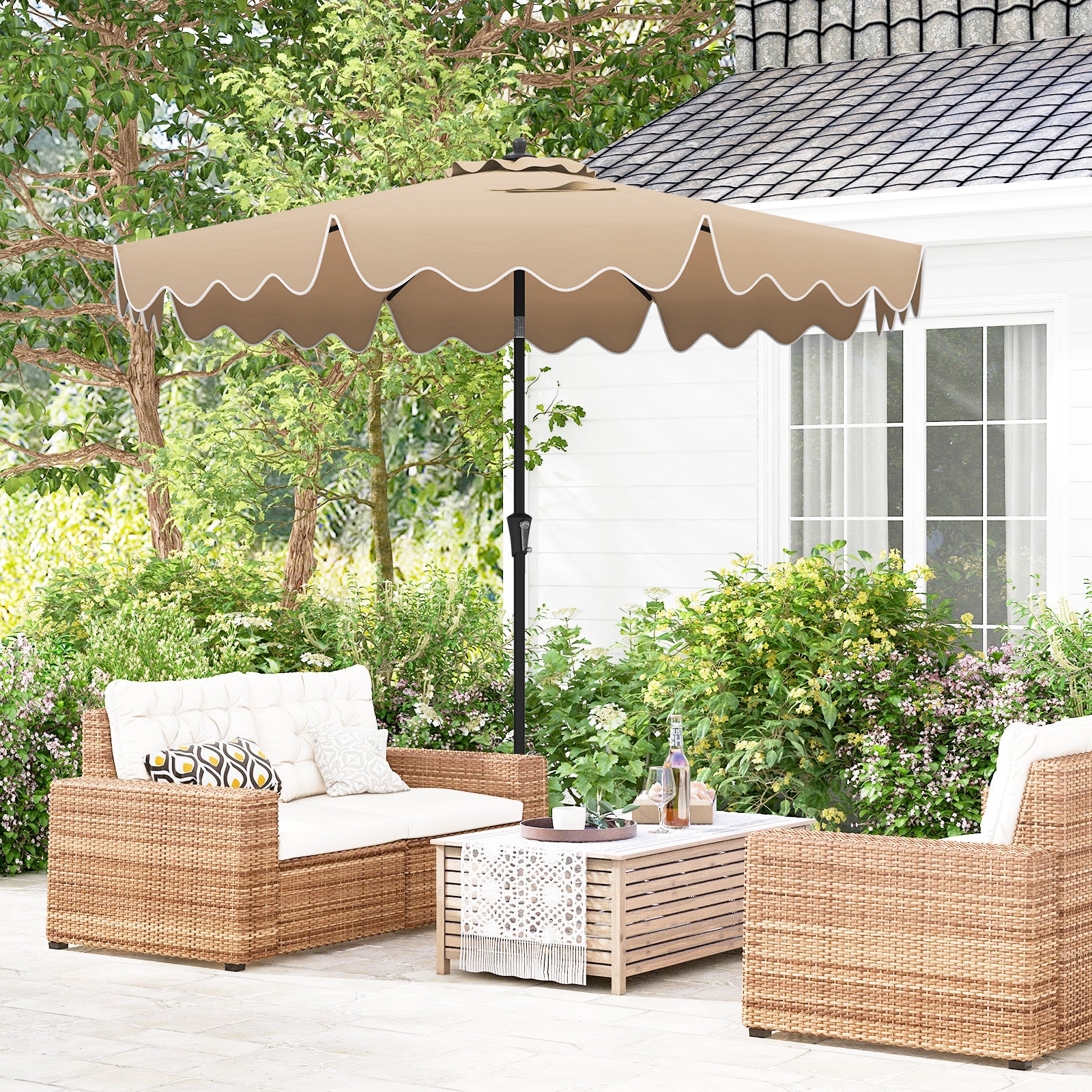 Parasol de terrasse de 2,7 m avec manivelle et bouton poussoir inclinable - Marron