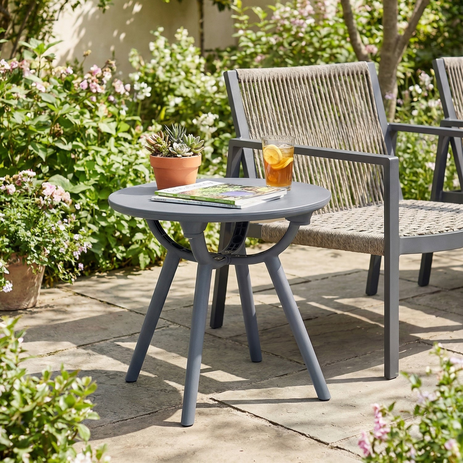 Tables d'appoint de rangement rondes pour patio et balcon - lot de 2