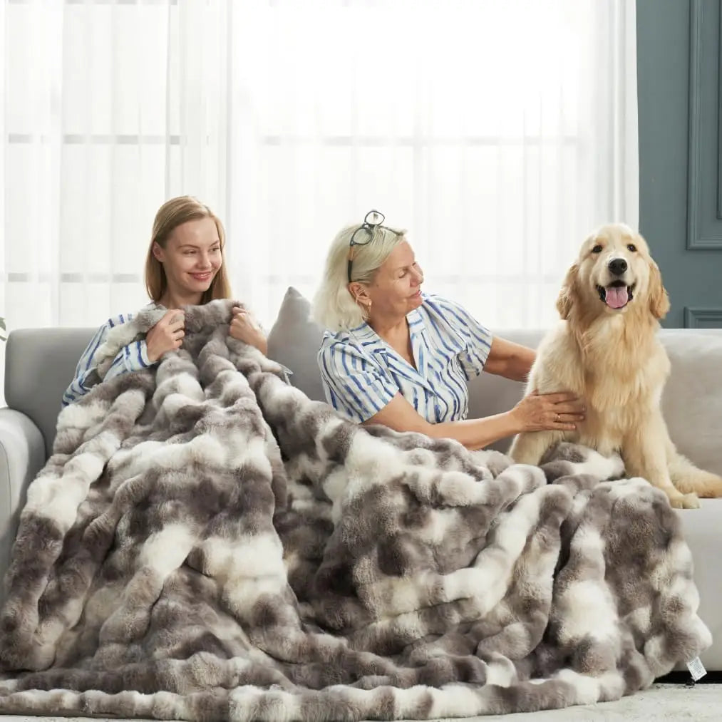 Cozy Faux Fur Bubble Throw Blanket – Soft Plush Thick Sofa Blanket