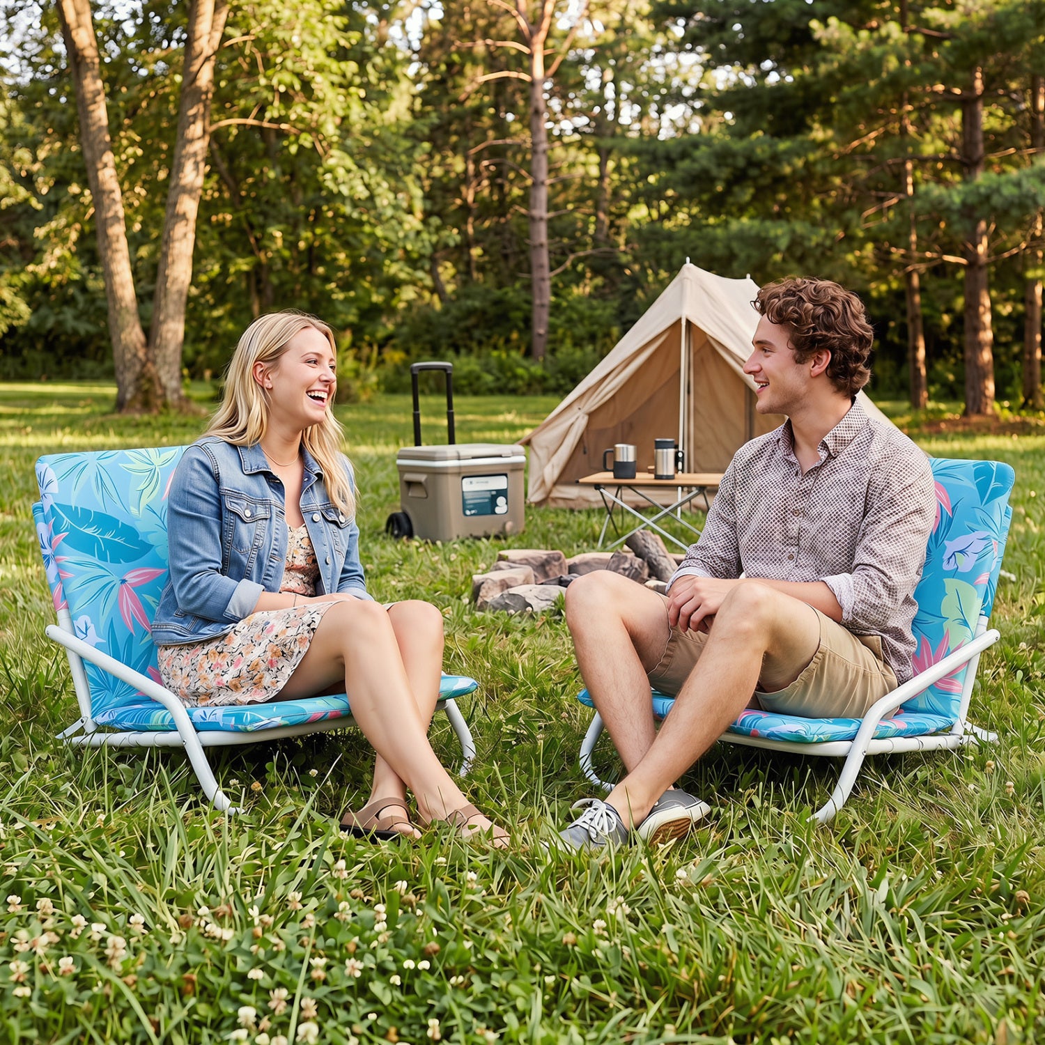 Set of 2 Folding Beach Chairs with Sponge Padded Seat for Camping-Color