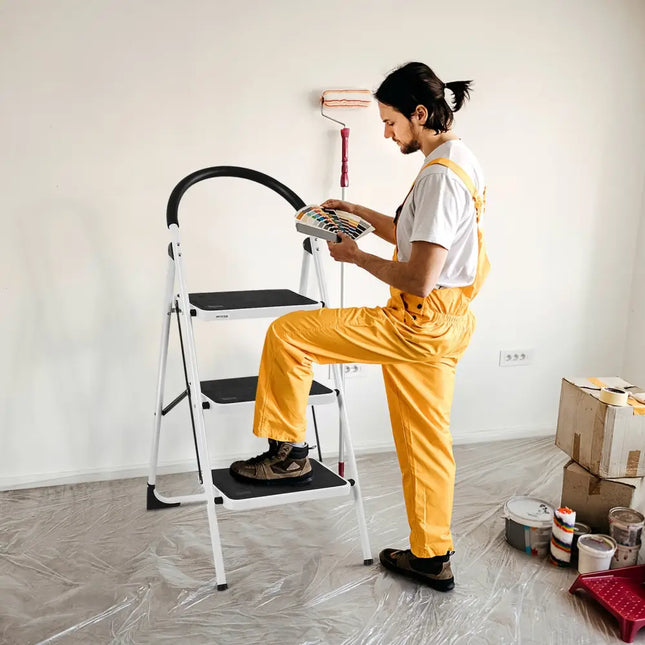 Heavy Duty Industrial Lightweight Folding Stool 3 Step Ladder - Black - Ladders