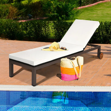 Patio Chaise Lounge Chair Outdoor Rattan Lounger Recliner Chair-Beige - Beige - Outdoor Chaise Lounges