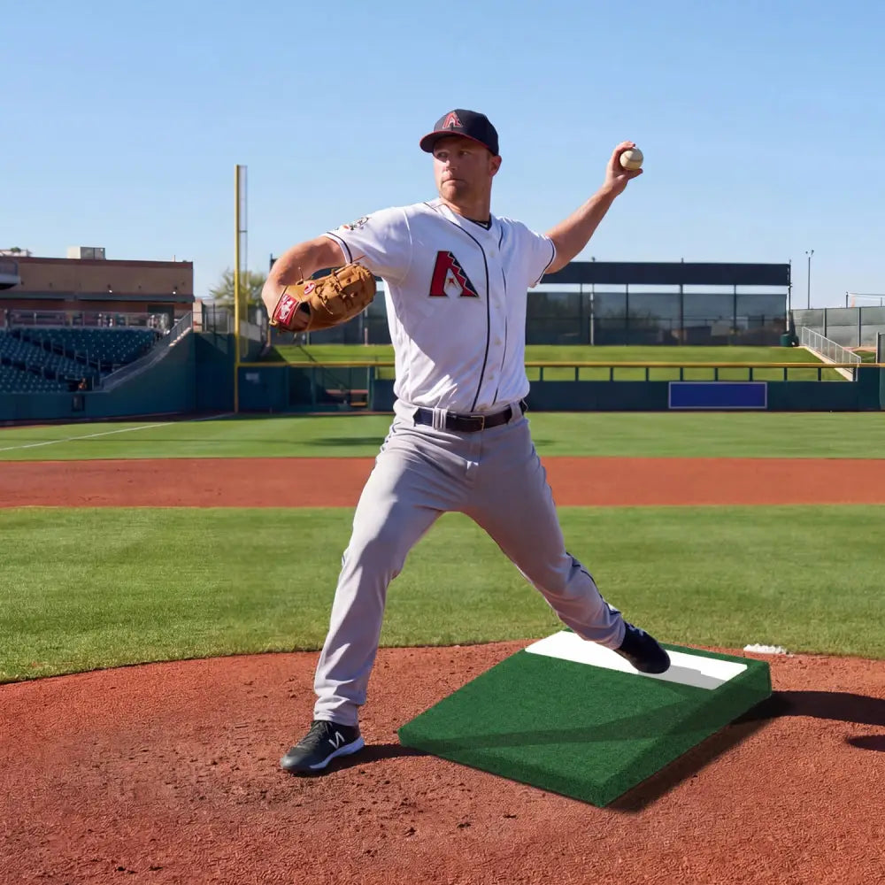 Portable Pitching Mound with Baseball Pitching EVA Carry Handle - Golf