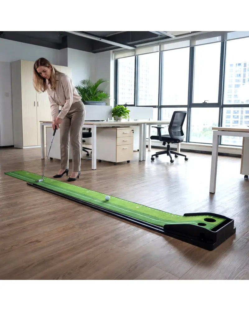 Putting Green Indoor Golf Putting Mat with Auto Ball Return 3 Putting Practice Balls - Golf