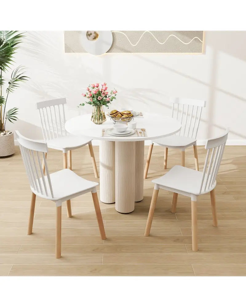 Set of 4 Windsor Dining Chairs with Spindle Backs and Curved Seats-White - White - Dining Chairs